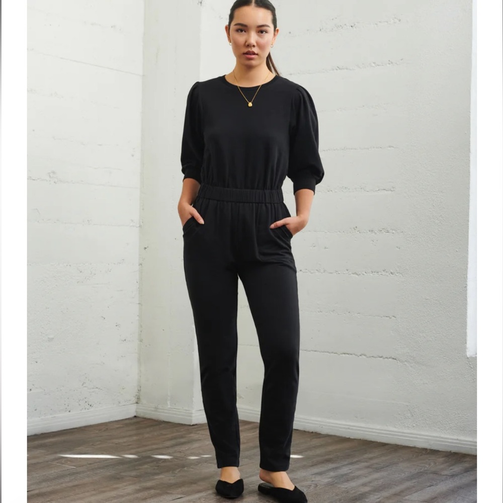 WVN feel good jumpsuit black